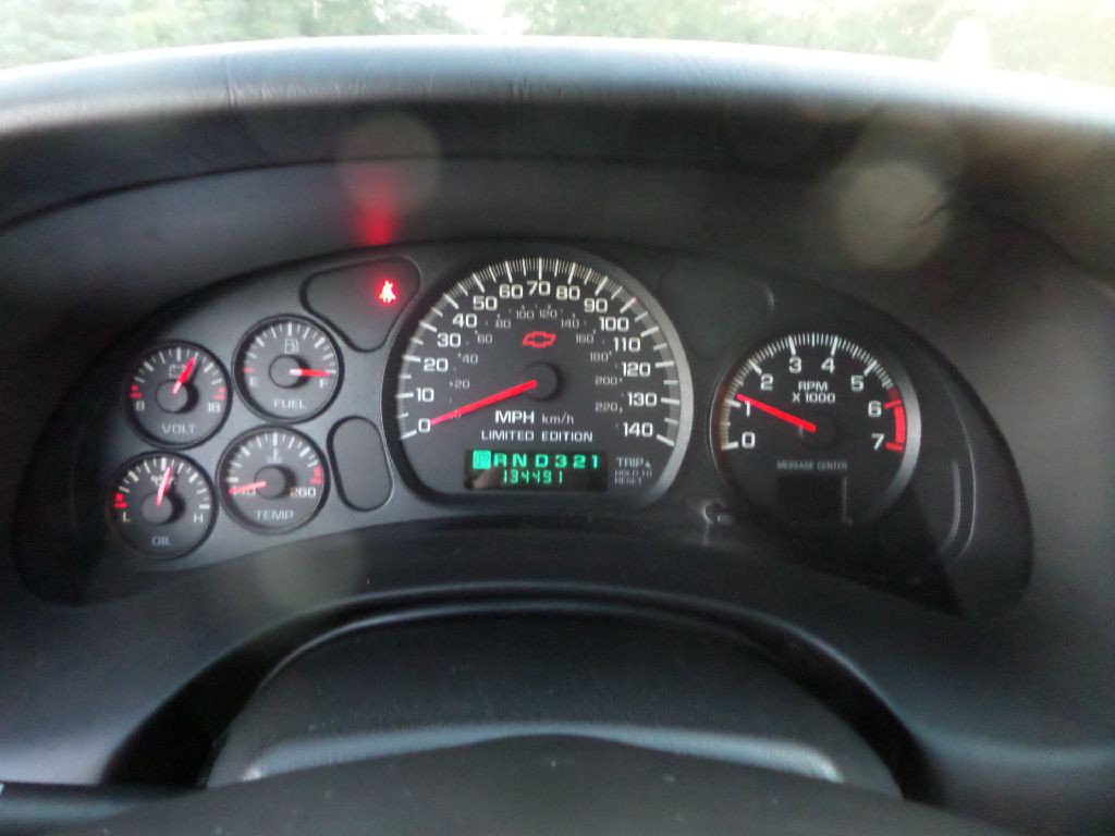 2001 Chevrolet Monte Carlo Image 9