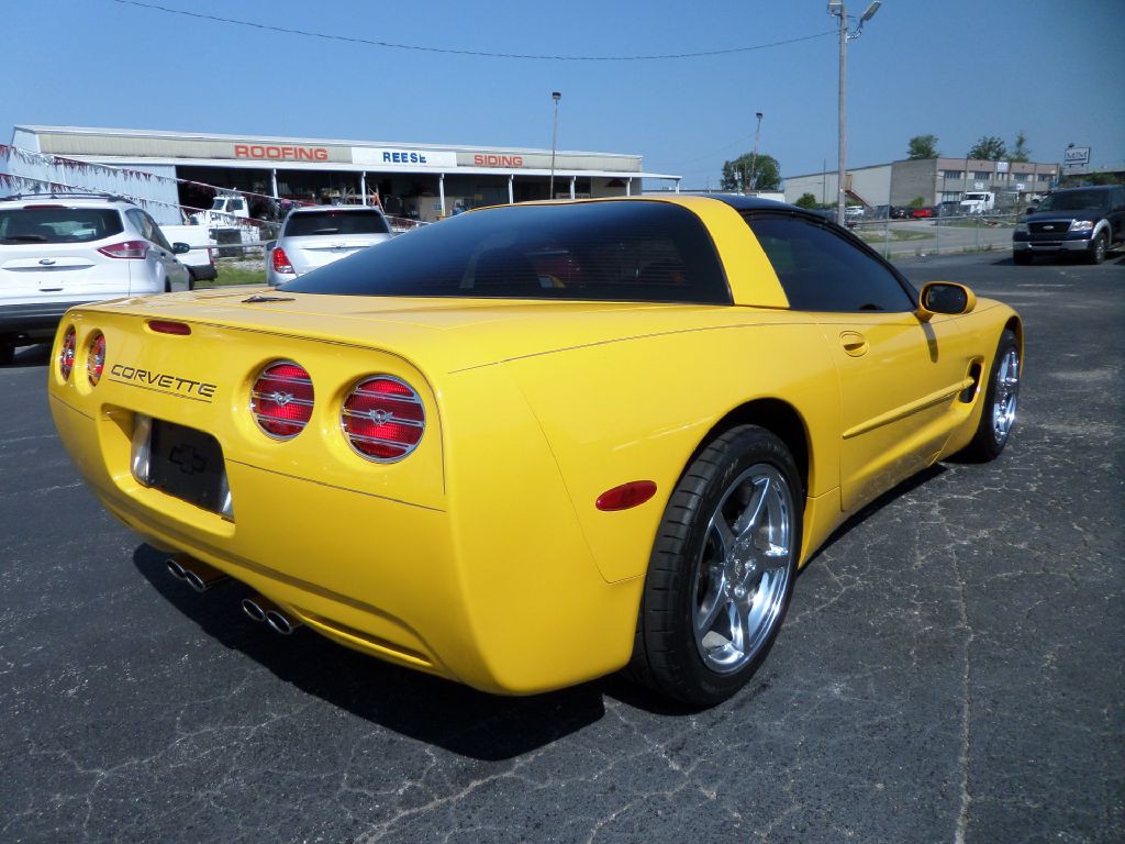 2000 Chevrolet Corvette Image 4