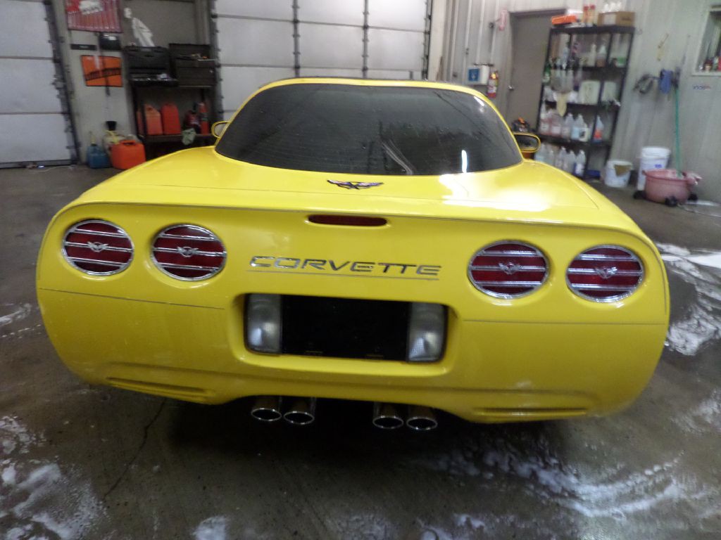 2000 Chevrolet Corvette Image 18
