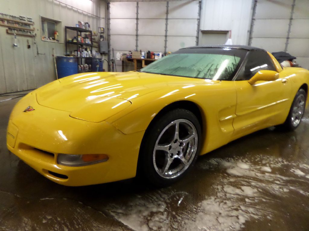 2000 Chevrolet Corvette Image 21