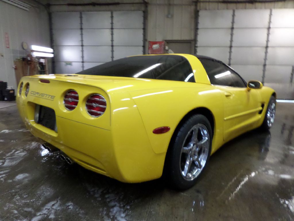 2000 Chevrolet Corvette Image 23