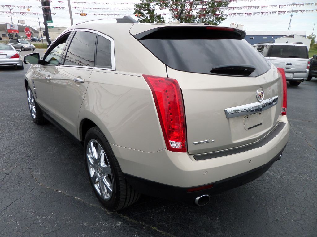 2011 Cadillac SRX Image 8