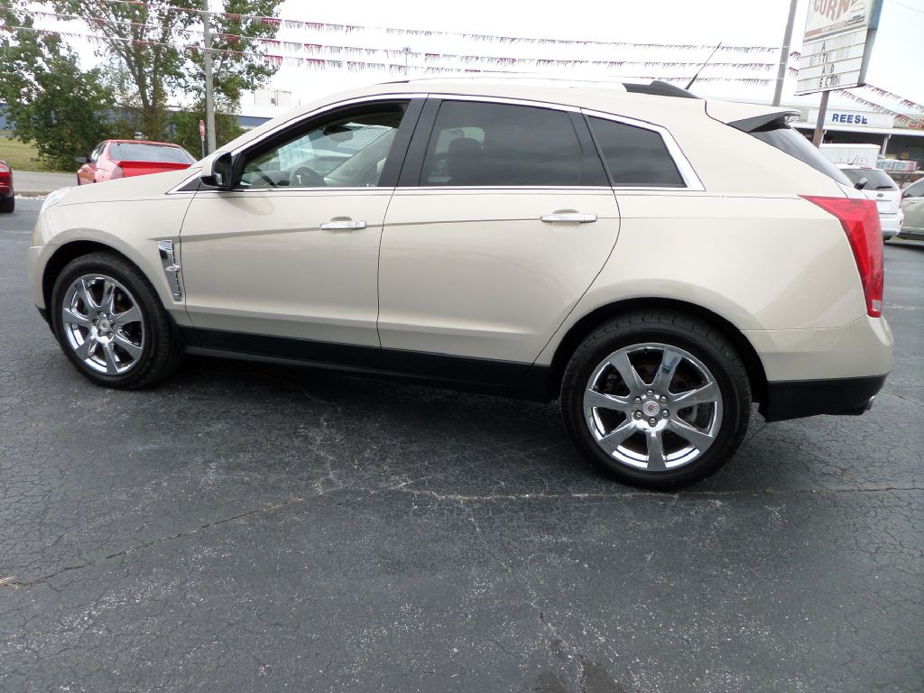 2011 Cadillac SRX Image 9