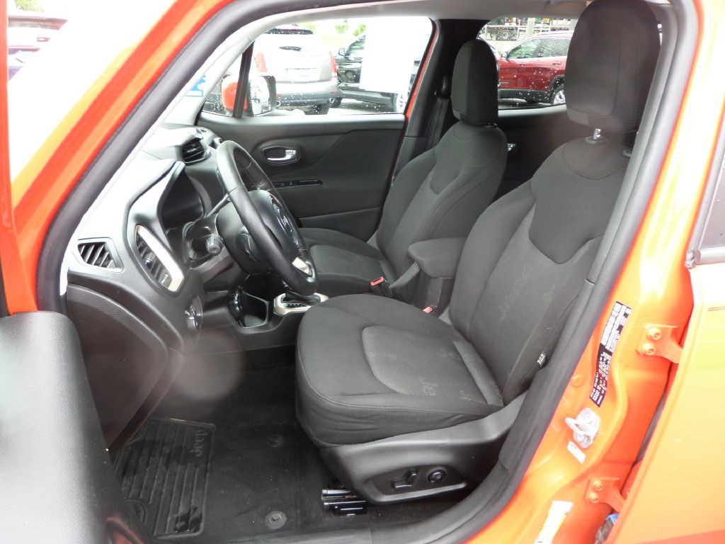 2017 Jeep Renegade Image 9