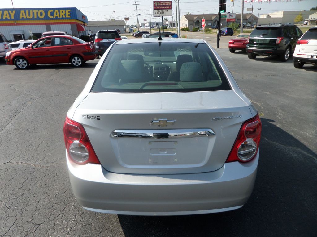 2012 Chevrolet Sonic Image 7