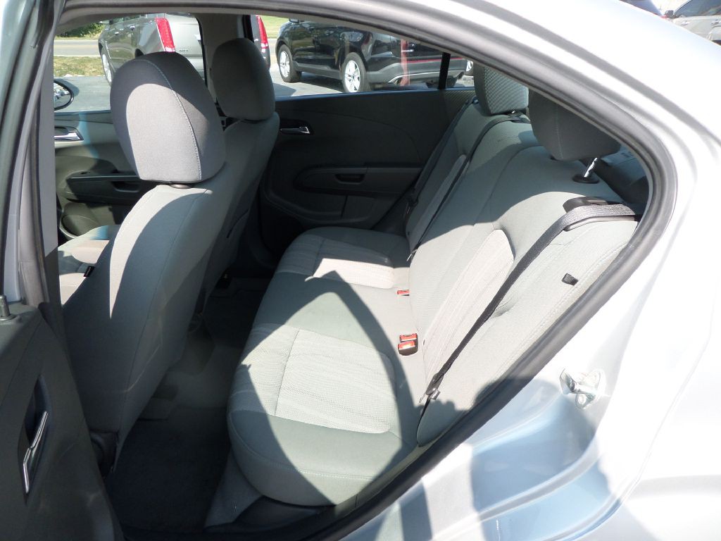 2012 Chevrolet Sonic Image 9