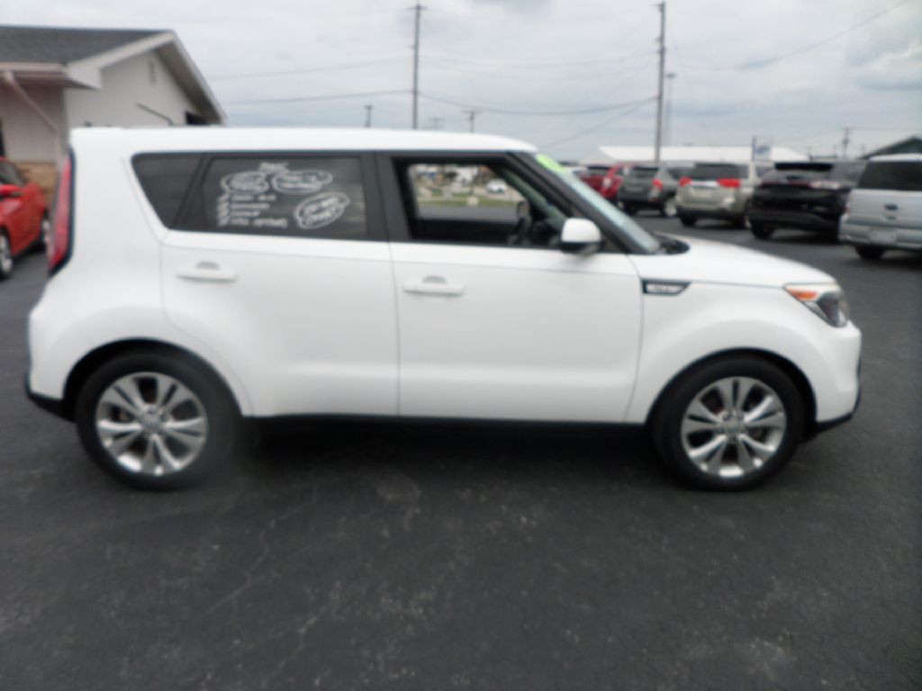 2015 Kia Soul Image 2