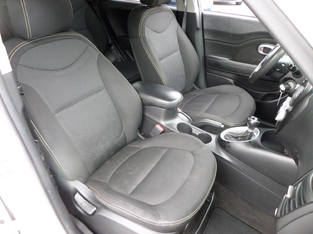 2015 Kia Soul Image 6