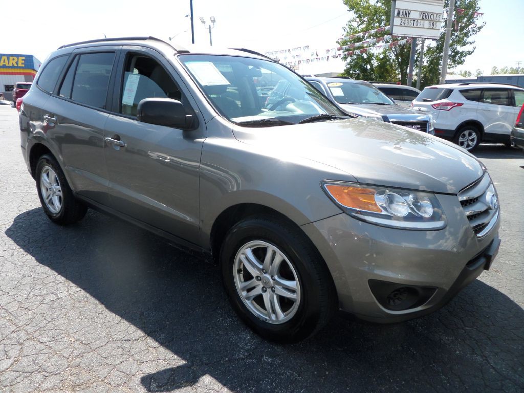 2012 Hyundai Santa Fe Image 2