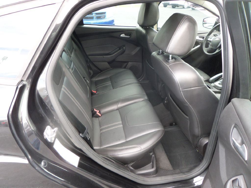 2013 Ford Focus Image 9