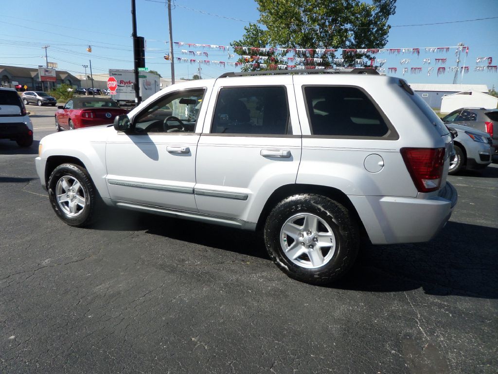 2007 Jeep Grand Cherokee Image 4
