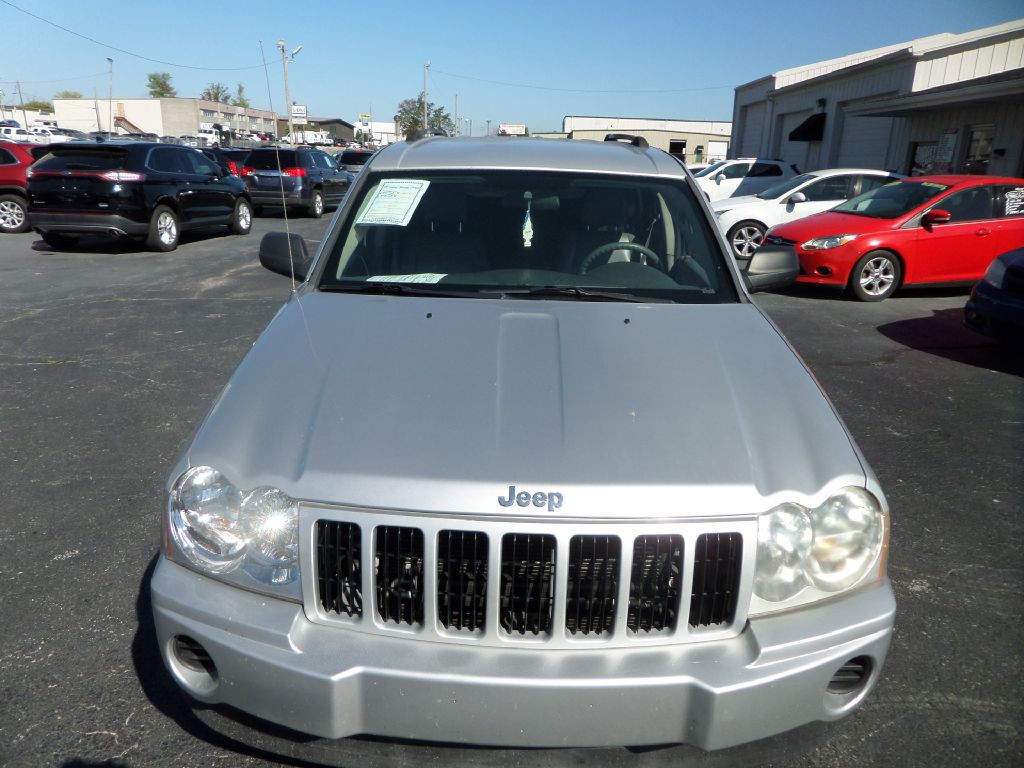 2007 Jeep Grand Cherokee Image 5