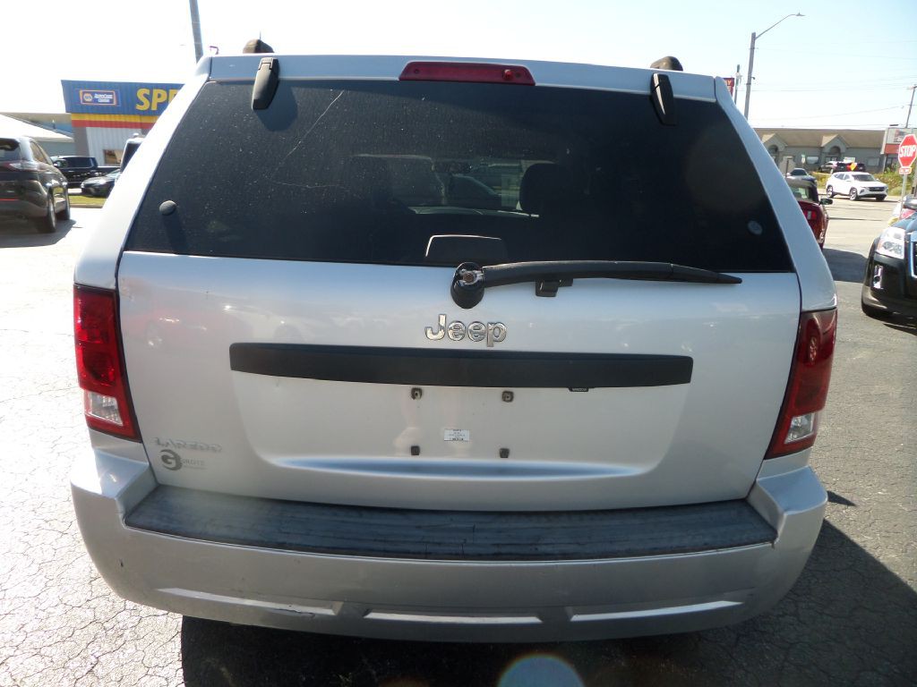 2007 Jeep Grand Cherokee Image 8