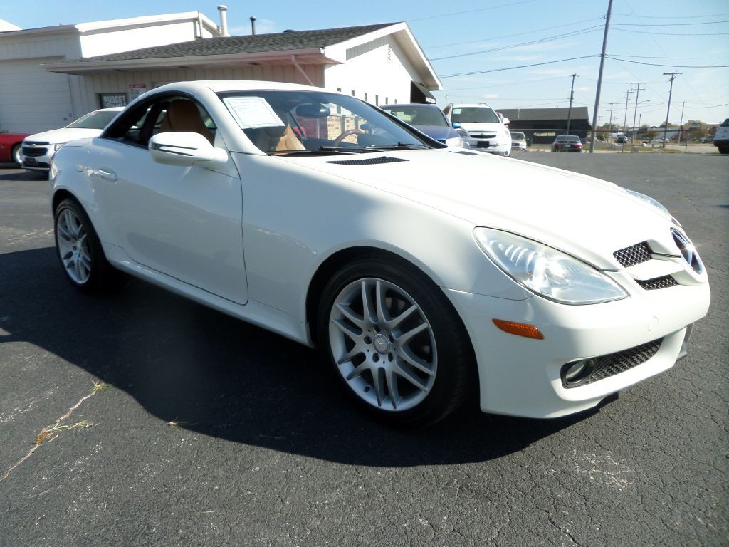 2009 Mercedes-Benz SLK-Class Image 2