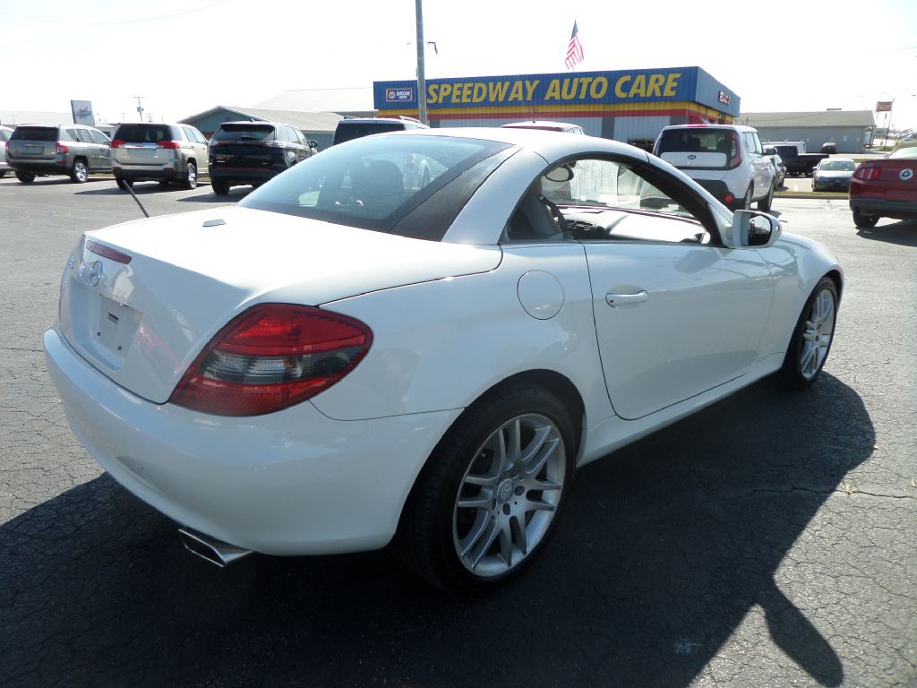 2009 Mercedes-Benz SLK-Class Image 9