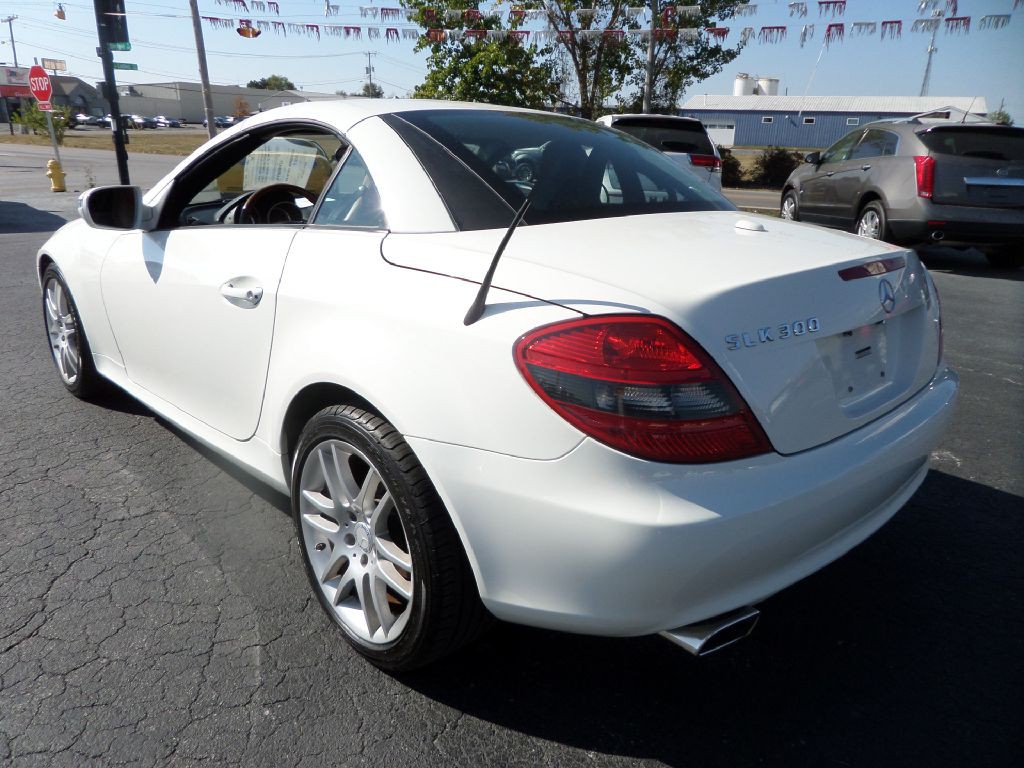 2009 Mercedes-Benz SLK-Class Image 5