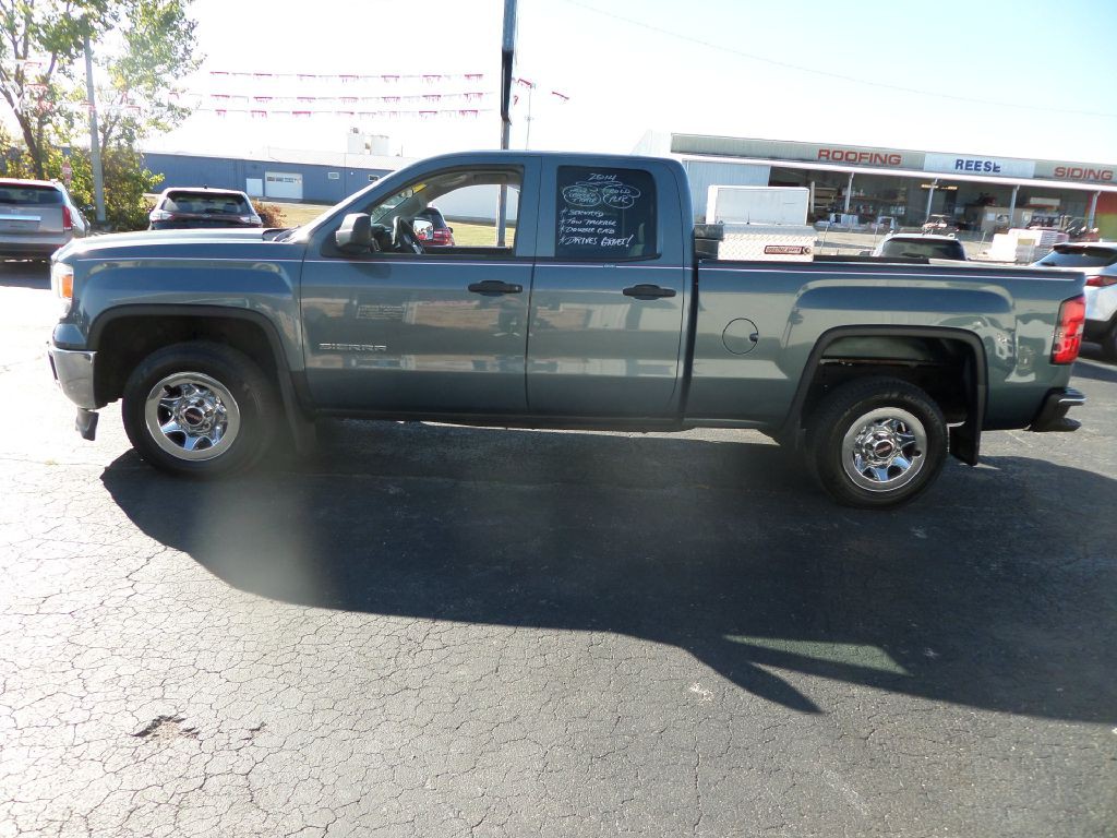 2014 GMC Sierra Image 2