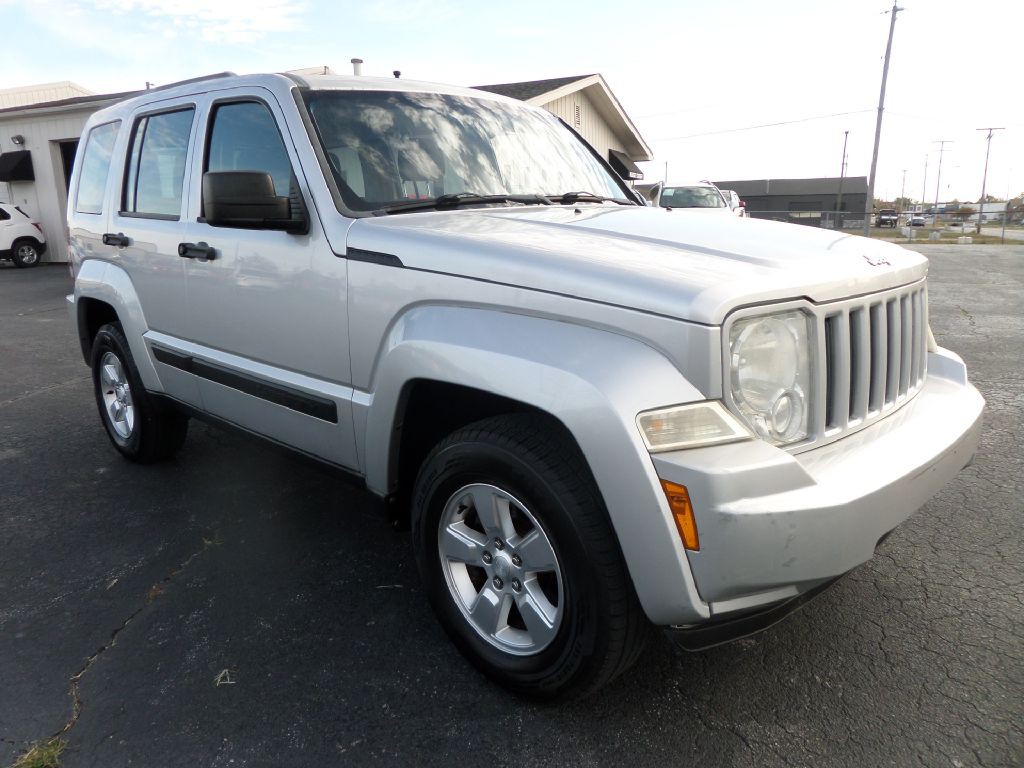 2012 Jeep Liberty Image 4