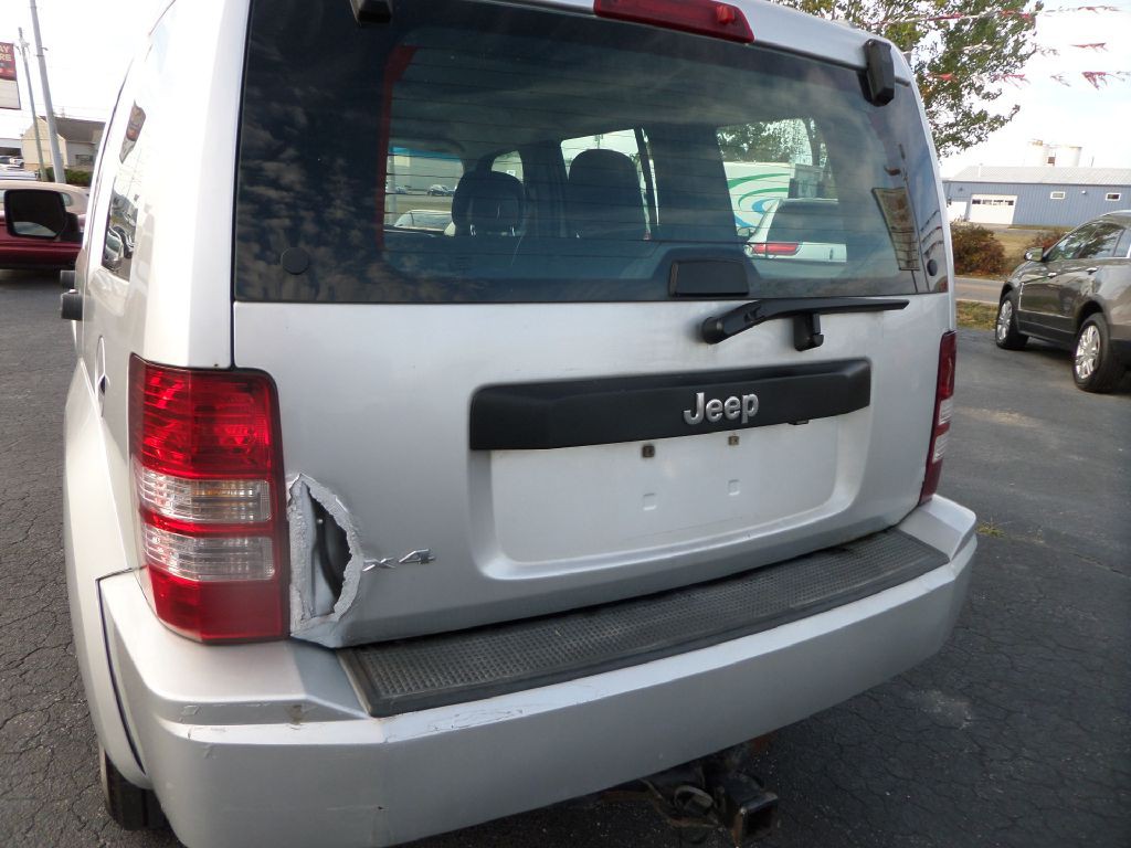 2012 Jeep Liberty Image 13