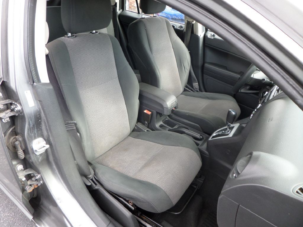 2011 Dodge Caliber Image 16