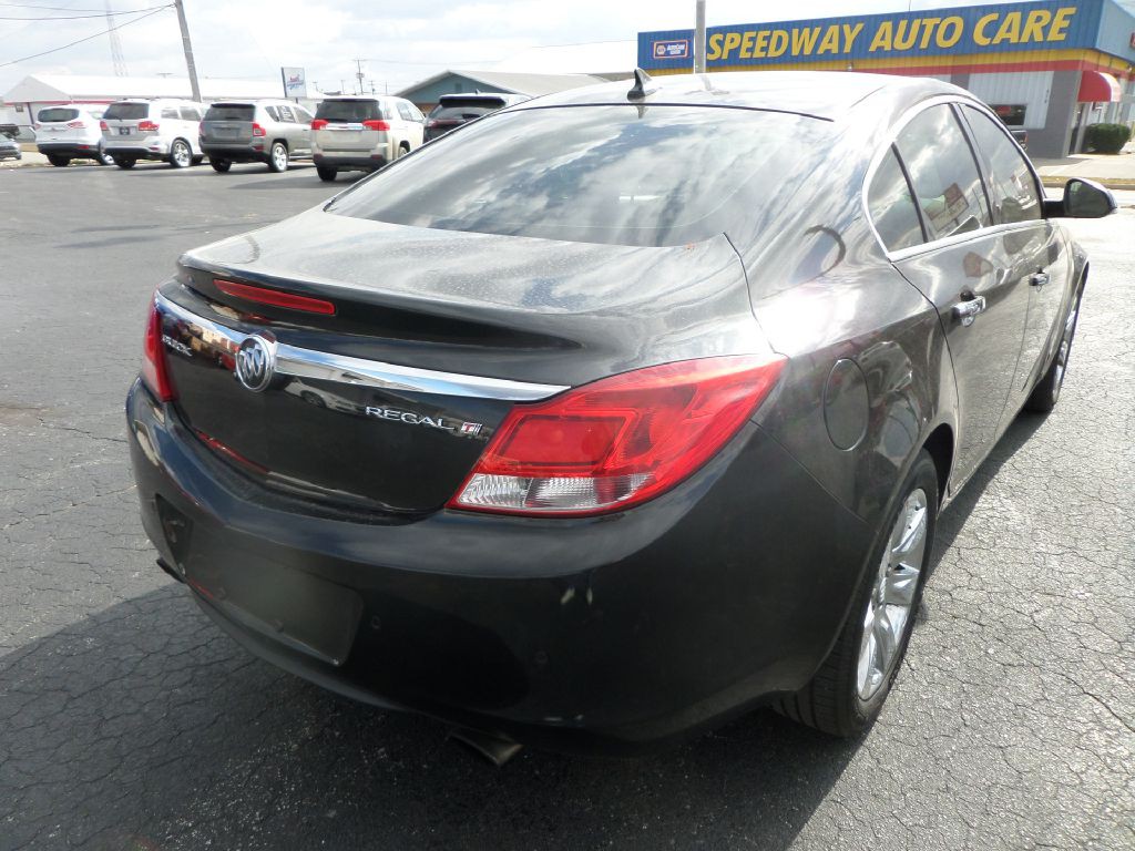 2013 Buick Regal Image 8