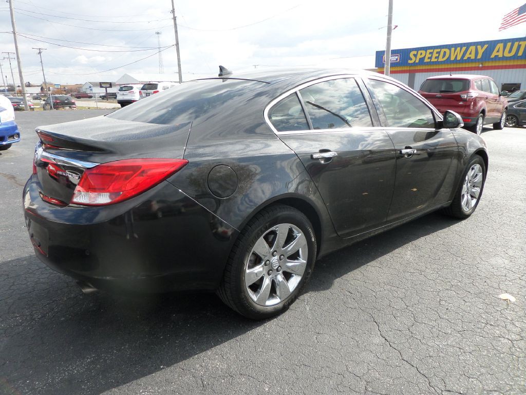 2013 Buick Regal Image 9