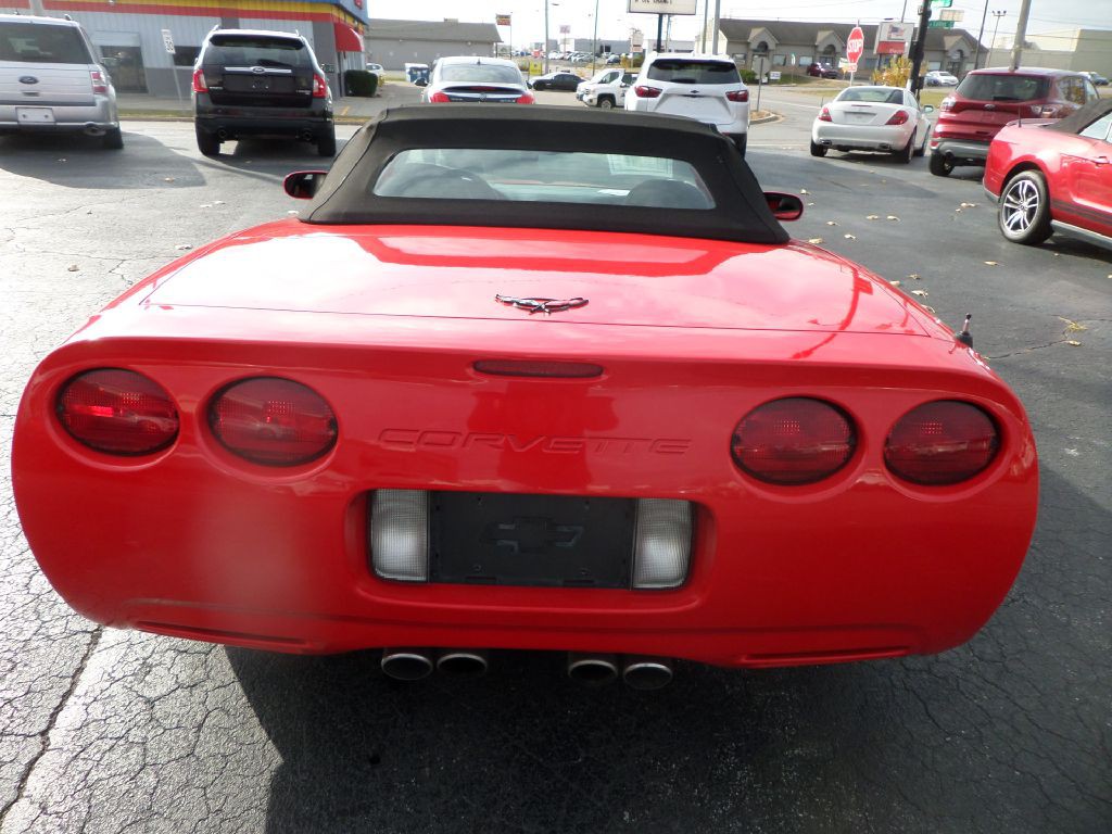 2000 Chevrolet Corvette Image 9