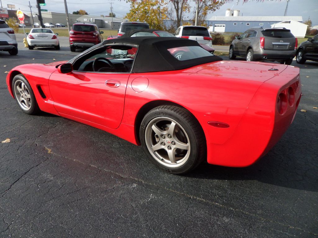 2000 Chevrolet Corvette Image 10