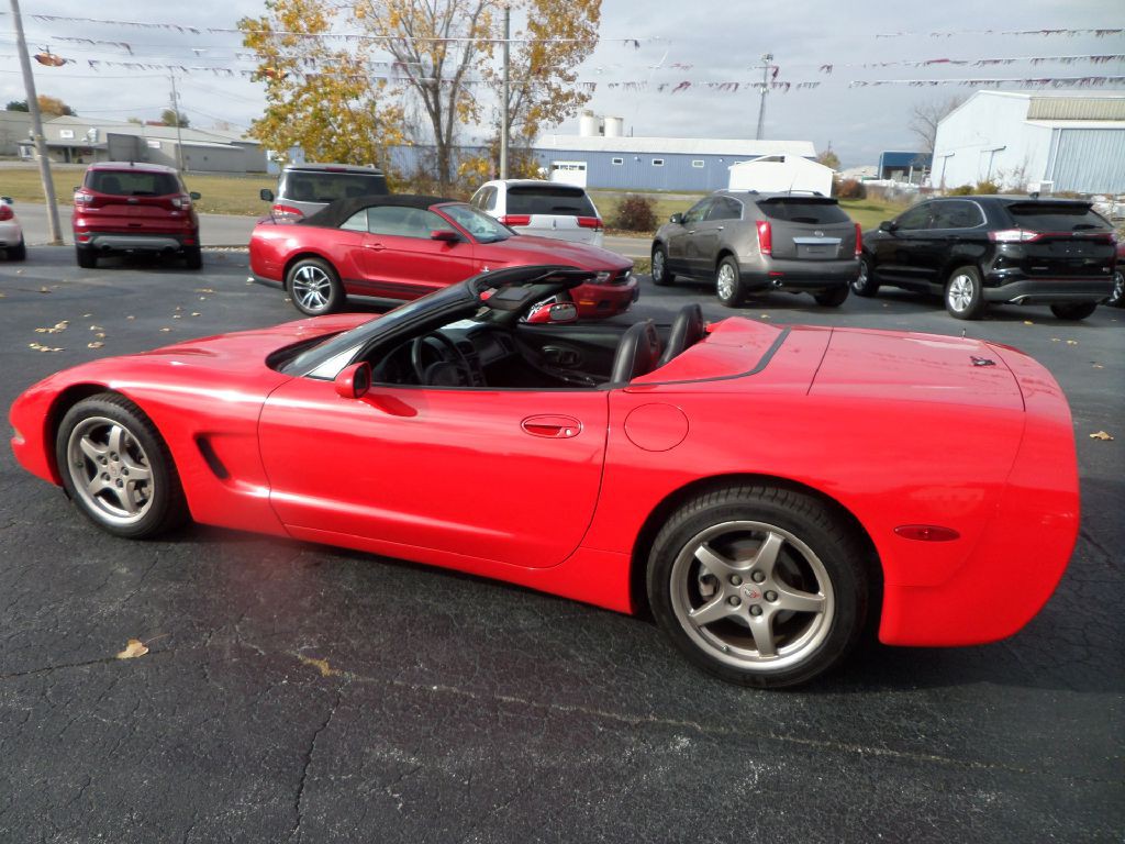 2000 Chevrolet Corvette Image 12