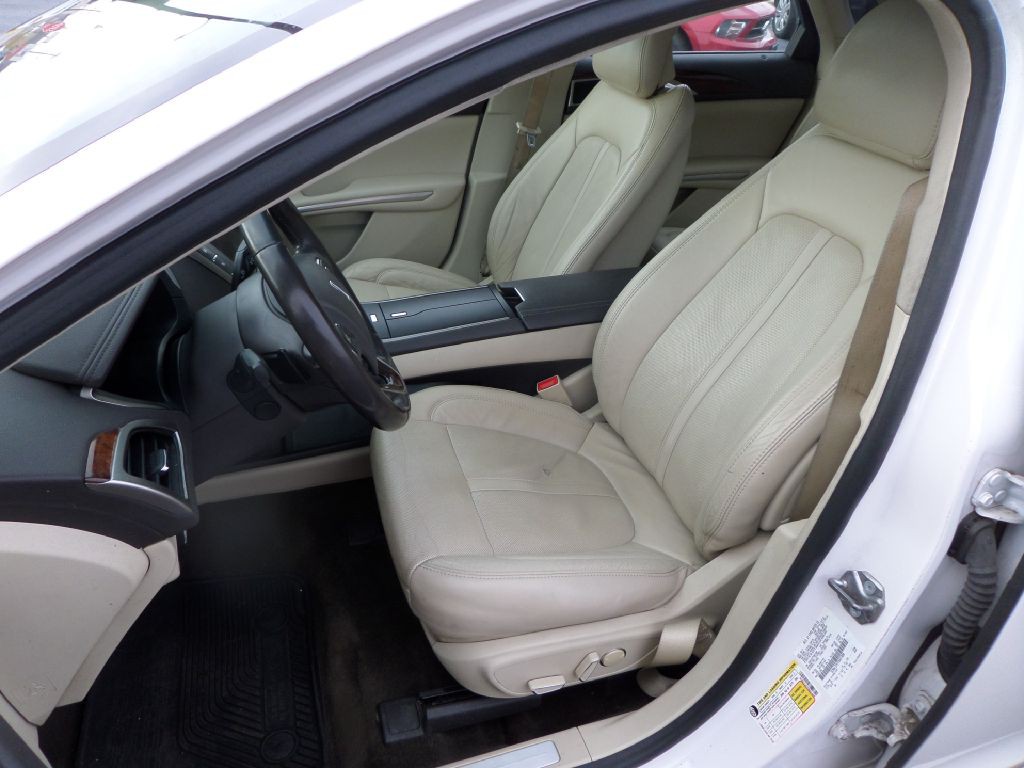 2015 Lincoln MKZ Image 3