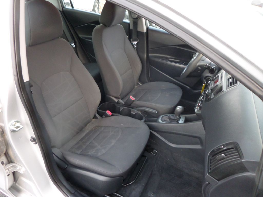 2013 Kia Rio Image 6