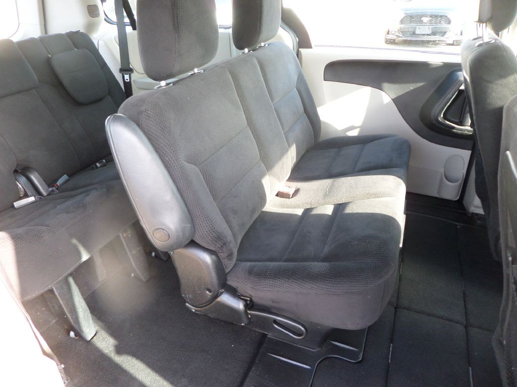 2014 Dodge Grand Caravan Image 9