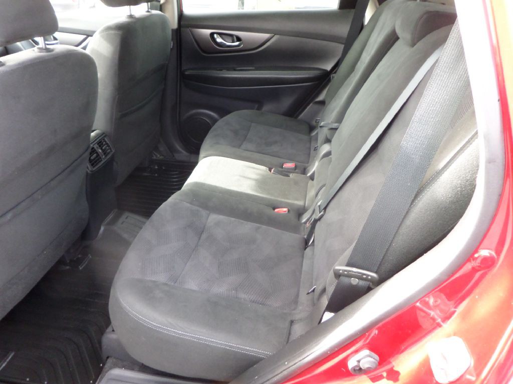 2015 Nissan Rogue Image 12