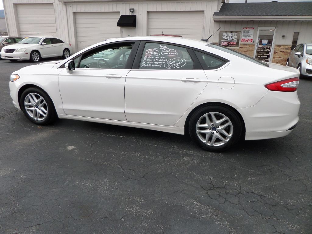 2016 Ford Fusion Image 2