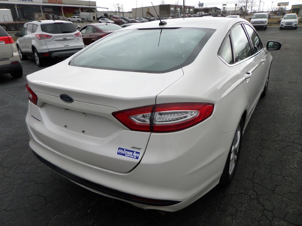 2016 Ford Fusion Image 8