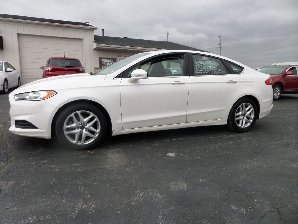 2016 Ford Fusion Image 12