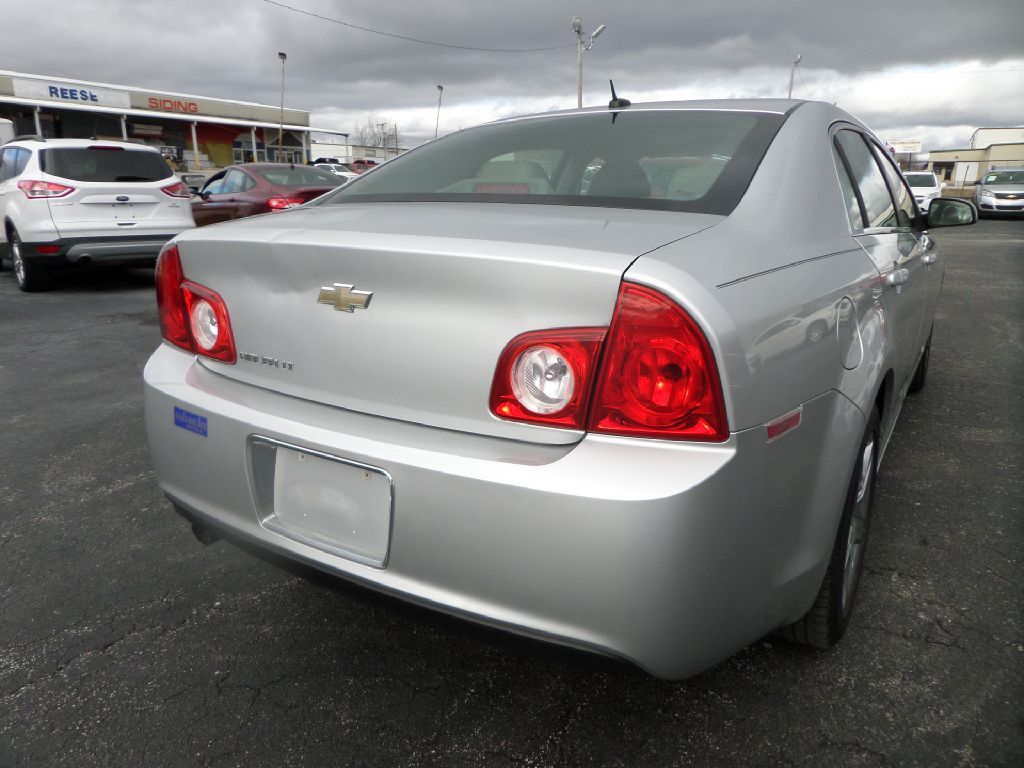 2010 Chevrolet Malibu Image 7
