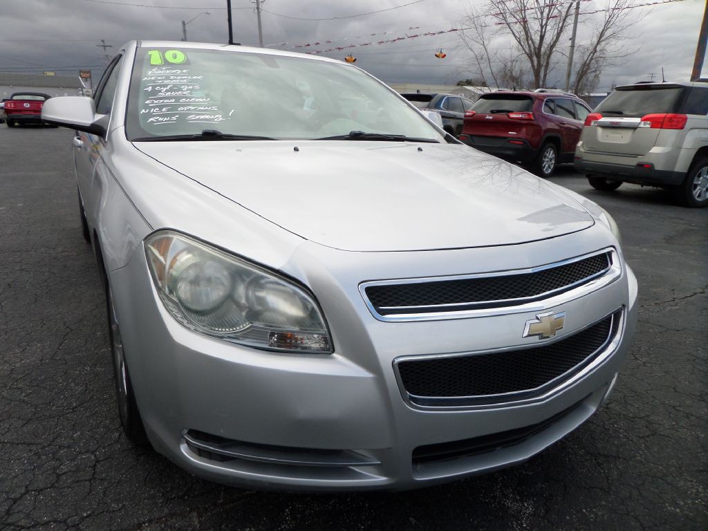 2010 Chevrolet Malibu Image 15