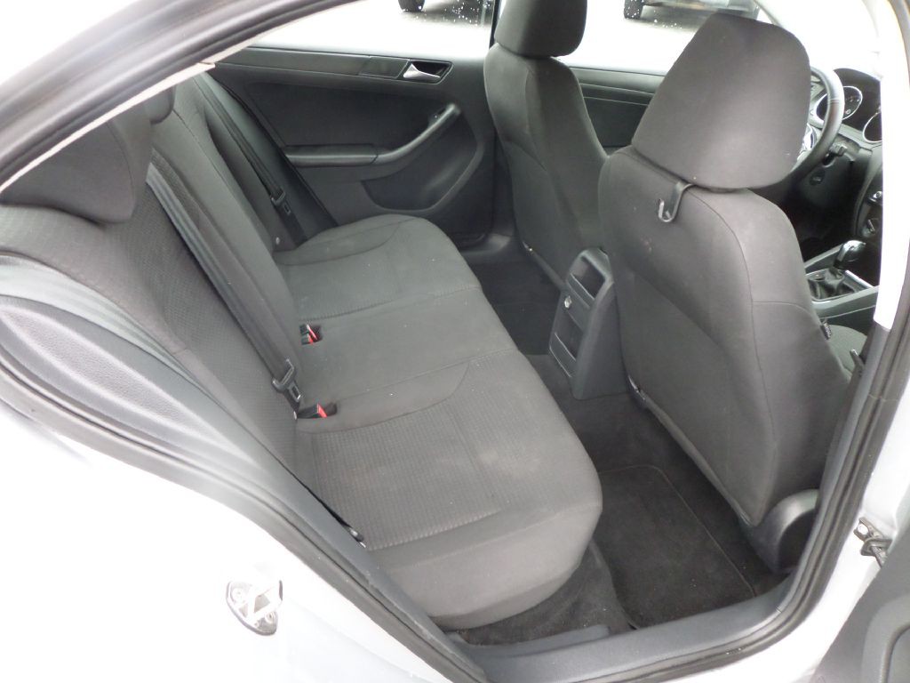 2015 Volkswagen Jetta Image 9