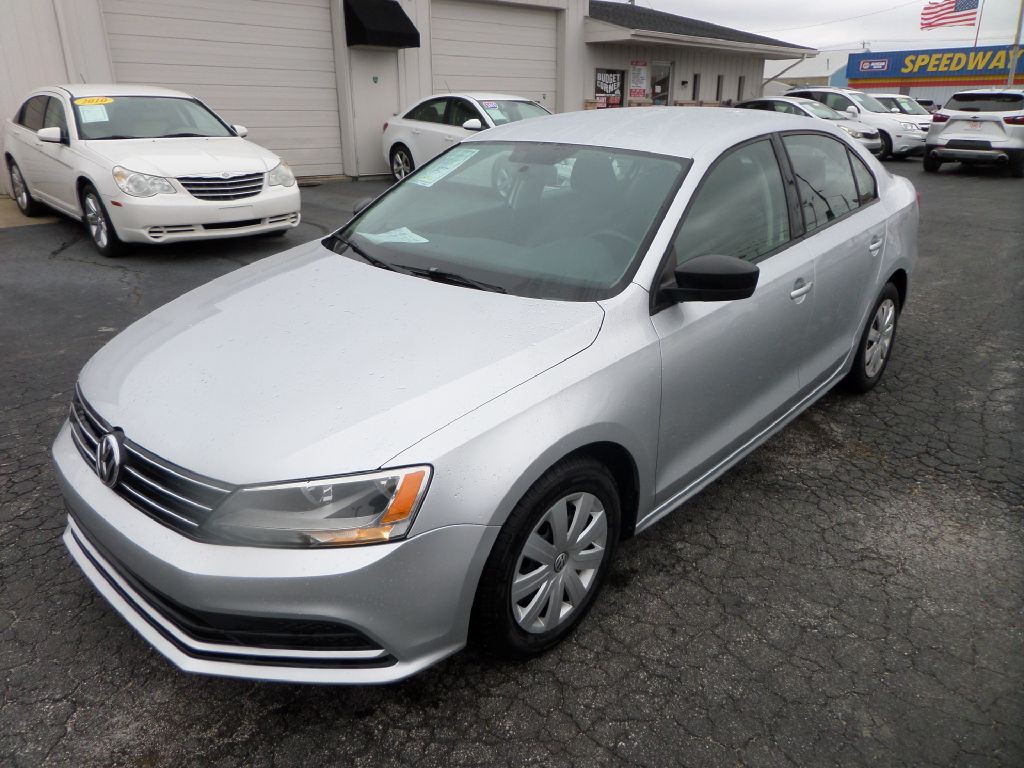 2015 Volkswagen Jetta Image 16