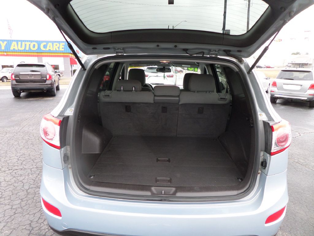 2010 Hyundai Santa Fe Image 8
