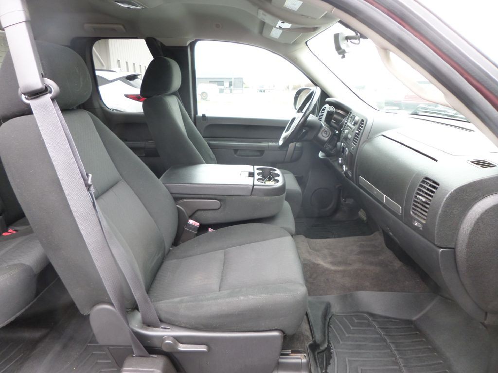 2013 Chevrolet Silverado 1500 Image 12