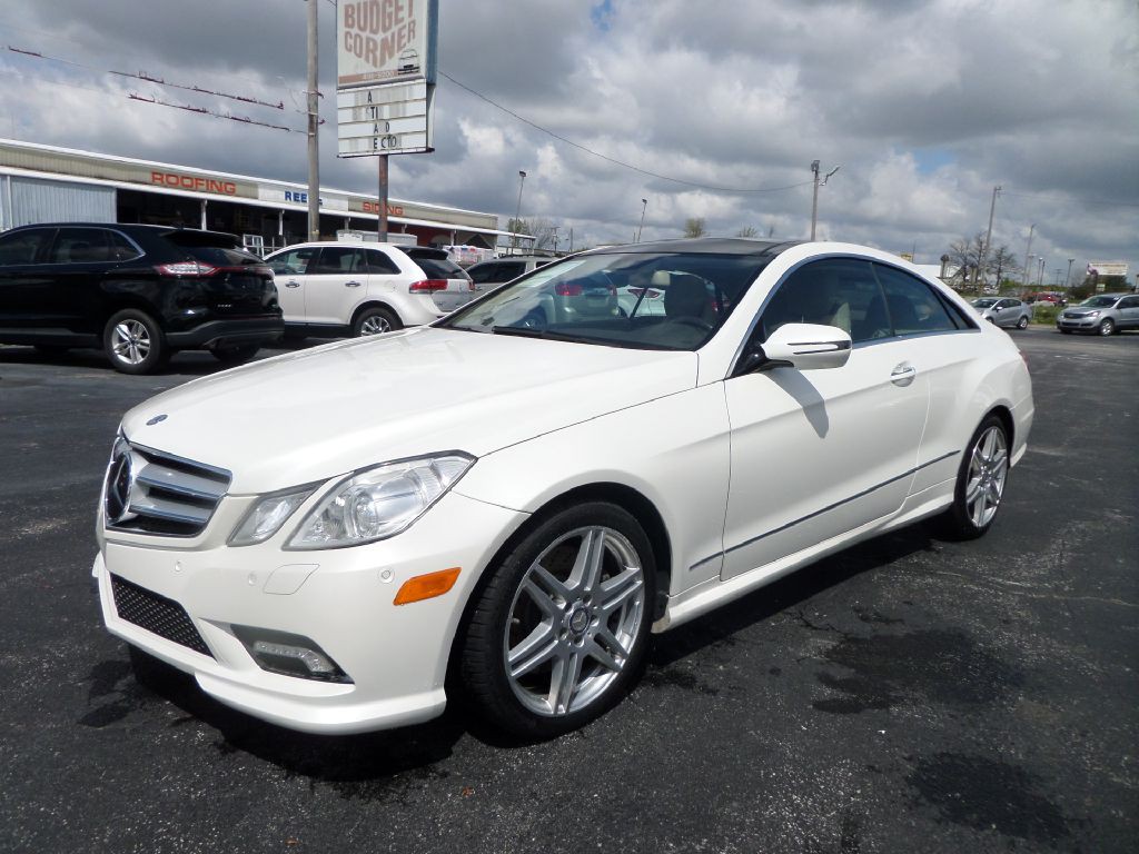 2010 Mercedes-Benz E-Class Image 2