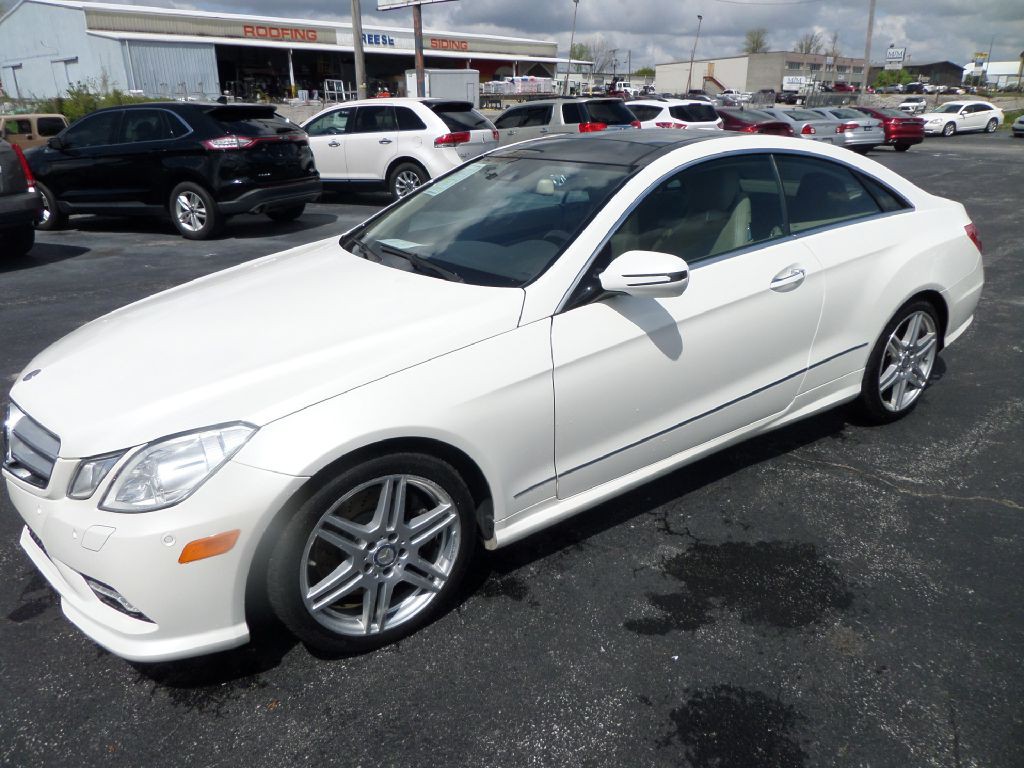 2010 Mercedes-Benz E-Class Image 7