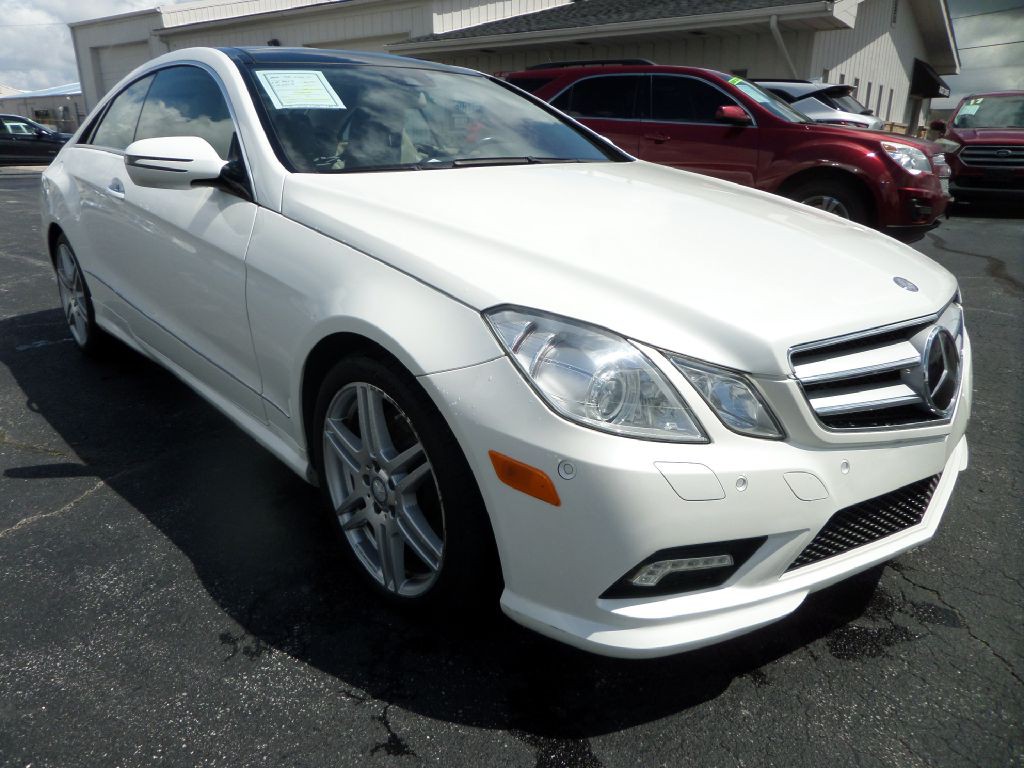 2010 Mercedes-Benz E-Class Image 12