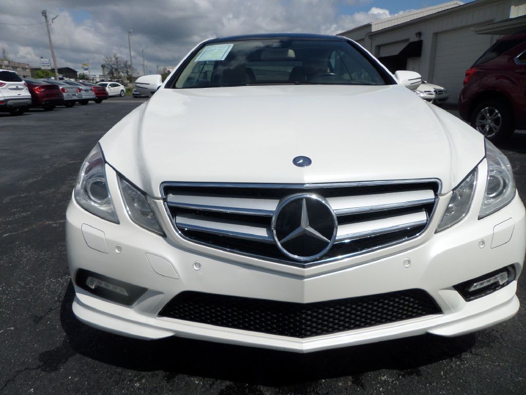 2010 Mercedes-Benz E-Class Image 14