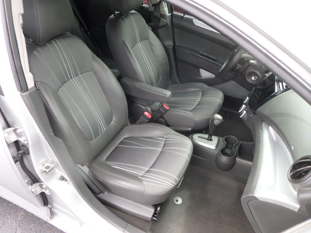 2015 Chevrolet Spark Image 6