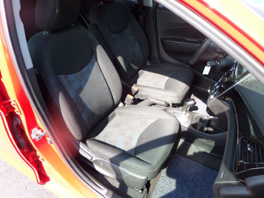 2016 Chevrolet Spark Image 9