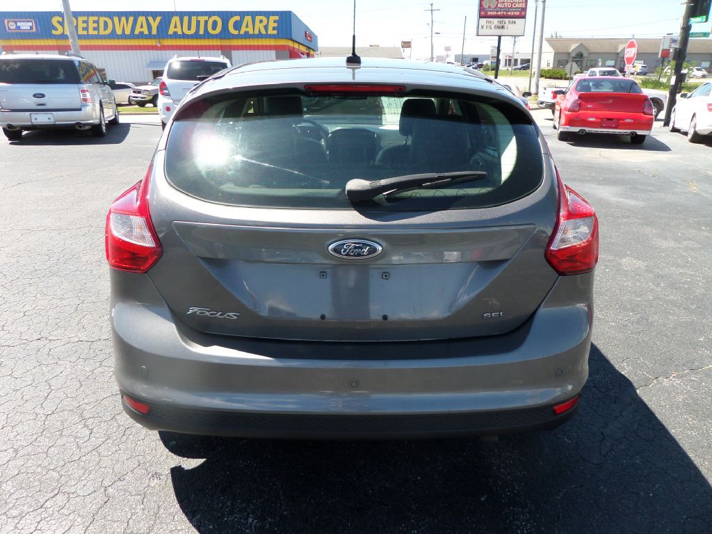 2012 Ford Focus Image 4