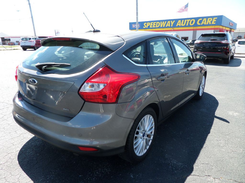 2012 Ford Focus Image 8